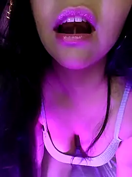 ROUSSE_SINCLAIR's Live XXX Chat