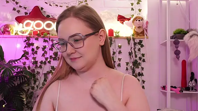 دردشة MonicaAsis الجنسية المباشرة