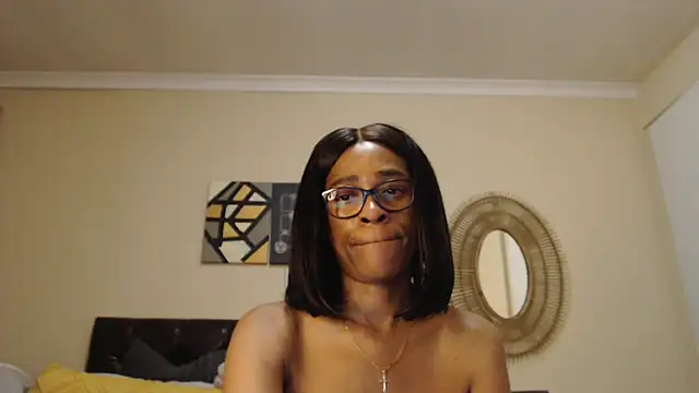 Creamyass22 Show in webcam