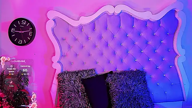 Show modela LeyXandrabraz na web-kameri