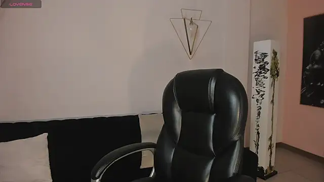 JuanitaClay: онлайн-секс-чат