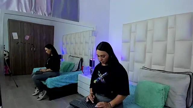 Czat XXX na żywo – Ariana_rouse