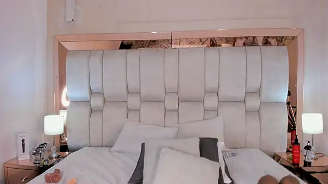 REINA_ADAHARA – webcam-show