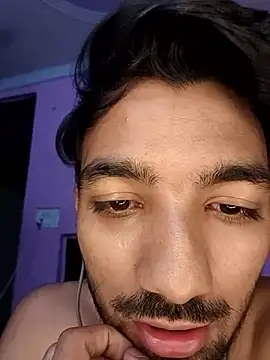 Živý XXX chat ItsPlayboy031