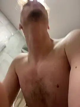 Show modela Achillesex22 na web-kameri