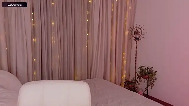 vangie_'s Live XXX Chat