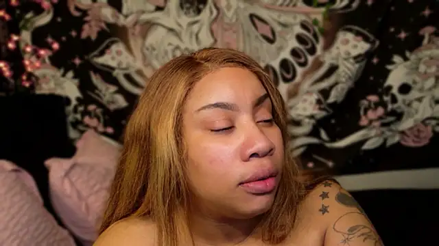 Chatroom XXX en direct de NeliaHexxen