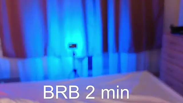 StacyWatts: онлайн-секс-чат