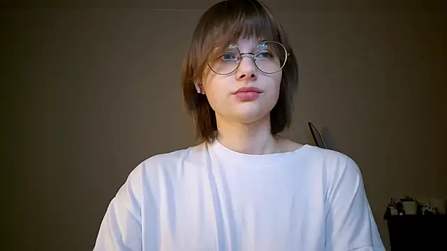 ExitedTrothのウェブカメラショー