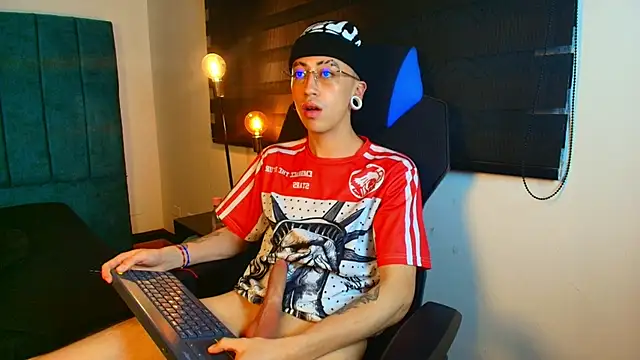 Yoshua_Smith Show Webcam