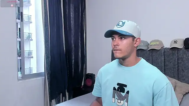 Chatroom XXX en direct de Iamdylan777