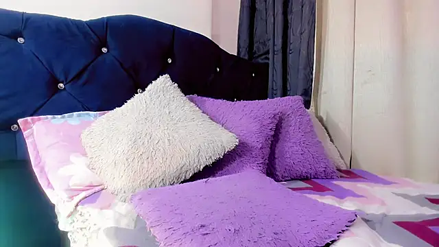 lesly_xx: απευθείας συνομιλία ΧΧΧ