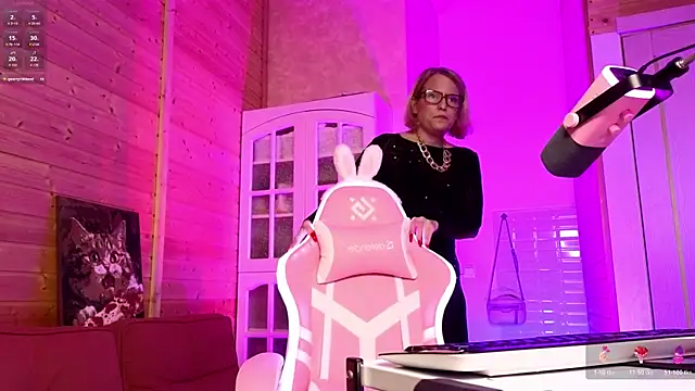 Lady_Shine's Live XXX Chat