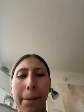 Ameellie Adlı Modelin Canlı XXX Sohbeti