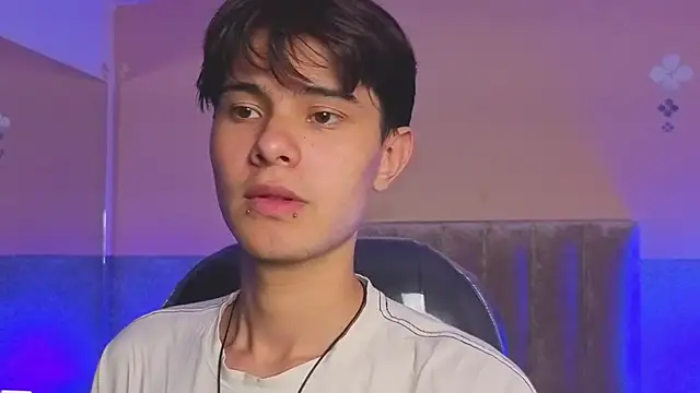 Derek_SinnのライブXXXチャット