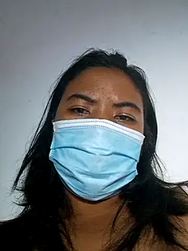 Artinah22のライブXXXチャット