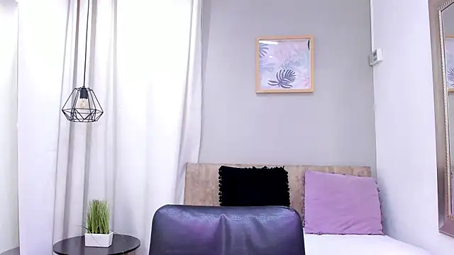 Онлайн чат XXX _LaraMom_