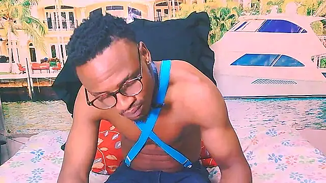 EbonyTiger69 Show Webcam