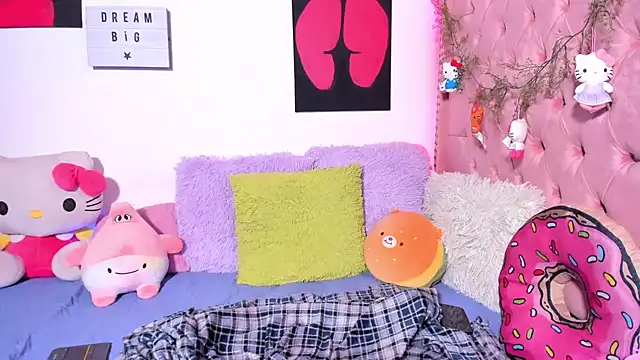 Chat +18 de LillyCandy ao vivo