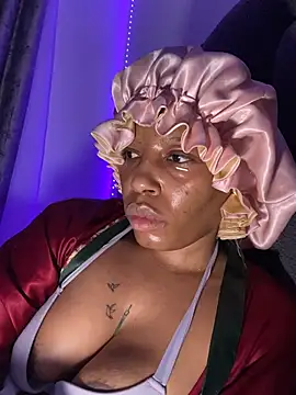 RainBougie élő XXX-chatje