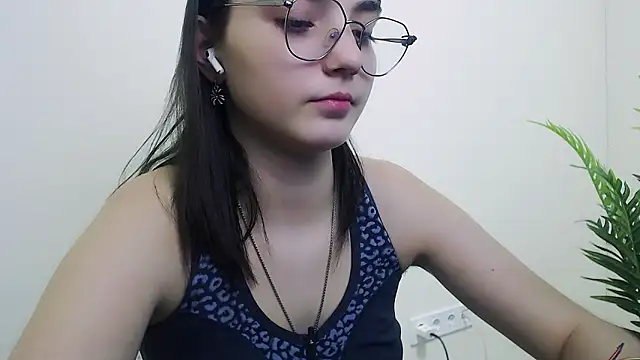 Sun_Shine__ élő XXX-chatje