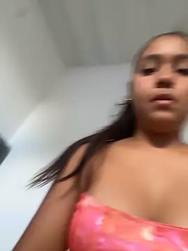 Chat +18 de Baby_morena12 ao vivo