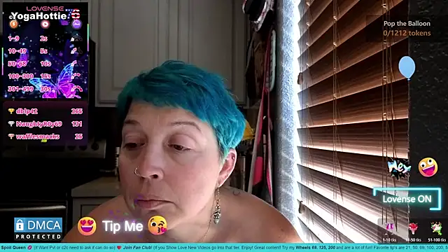 YogaHottie76's Webcam Show