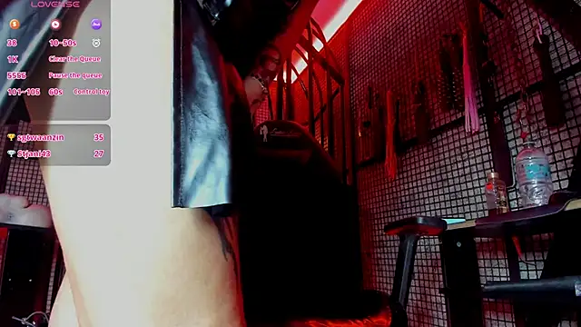 NAILAHARD's Live XXX Chat