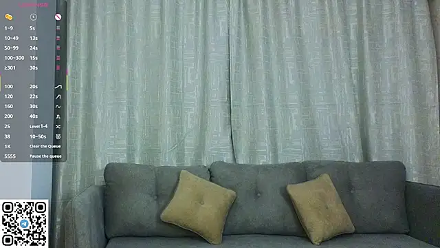 دردشة EnricaElis الجنسية المباشرة