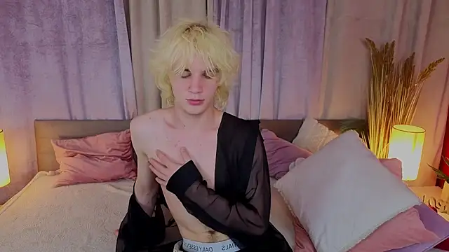 JameMilann webcam show