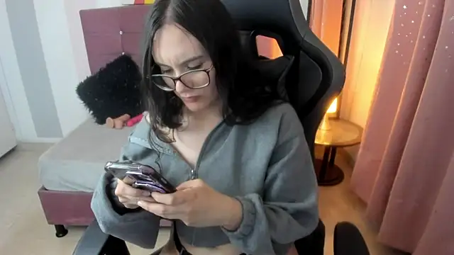 دردشة Wanda_sg الجنسية المباشرة