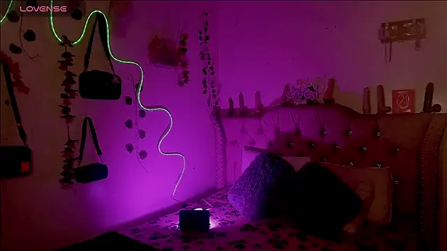 Chat +18 de Cata_MW ao vivo