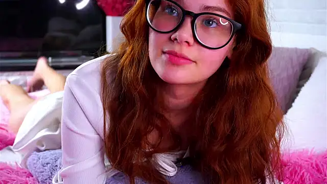 YettaCalabria élő XXX-chatje