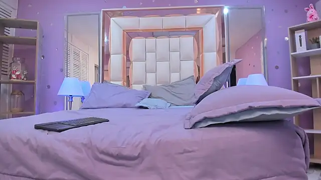 Goldentemptation_ Chat XXX live