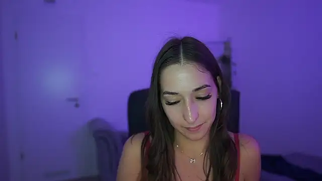 XXX chat uživo modela Crystalbrunette18