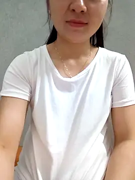 Vanvan68xx élő XXX-chatje