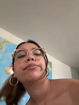 Andrea-Queen Live XXX-chat