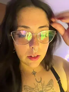 Mizztikaa 现场XXX聊天