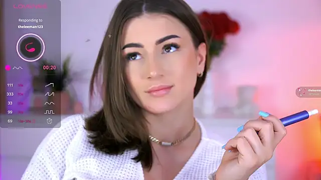 AishaSins Adlı Modelin Canlı XXX Sohbeti