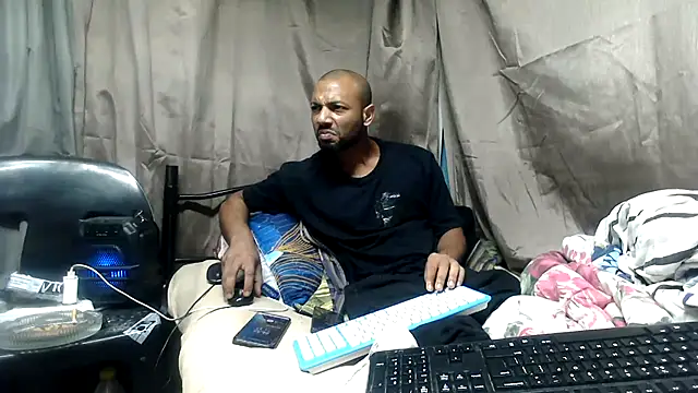 Živý XXX chat Camodick