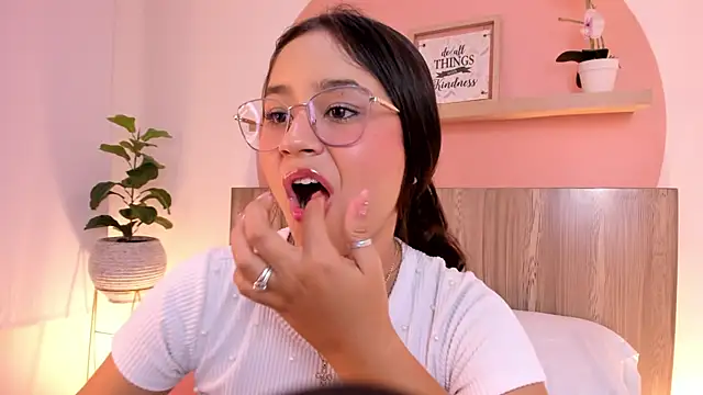 Онлайн чат XXX ivette_swan