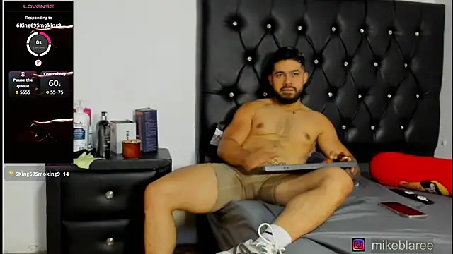 mikeblaree's Live XXX Chat