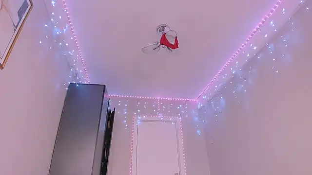 Mikaella_Nicole – webcam-show