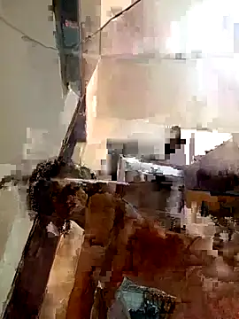 mandisexi: διαδικτυακό σόου στην κάμερα