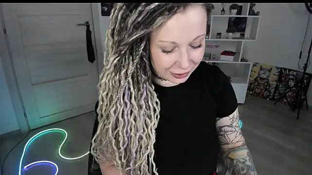 HoneySallyMoore's Live XXX Chat