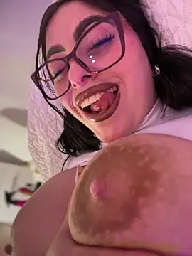 Chat XXX en directo de Wkatte