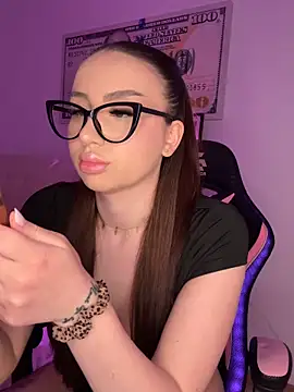 KemberlyEll: онлайн-секс-чат