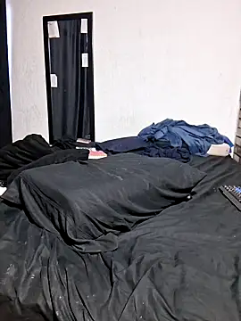 Chatroom XXX en direct de Backdoor_Newbie