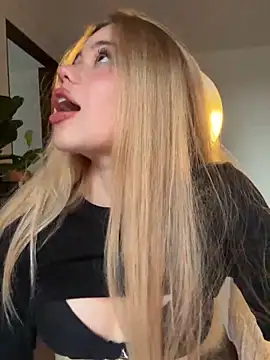 Chat +18 de curchez_ ao vivo