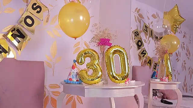 alix_bay Pertunjukan Webcam